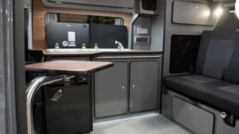 Reggie Grey – 4 berth T6.1 Volkswagen Campervan 2021