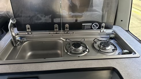 Mam's Van – Nissan-Campingbus mit 4 Schlafplätzen ab 2024