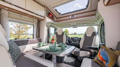 Enjoy our luxurious Dethleffs Trend '18, low length beds, delivery service