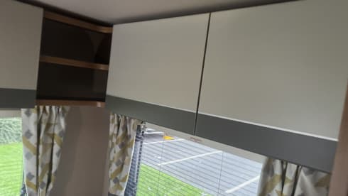 carrie the camper  – modern 6 berth camper 4 belts start your adventure now 