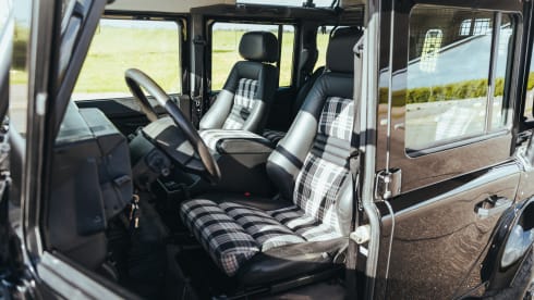 Dora – 5p Land Rover rooftop from 2000