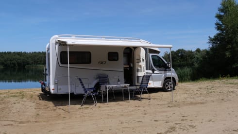 3p Dethleffs T 6700 half integral, from 2012