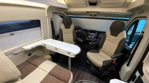 Nr. 9 – Rimor van single beds