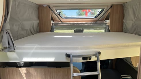 Luxury Sunlight T67 semi-integrated