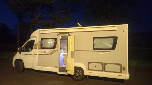 BETTY – ELDDIS VOGUE 155