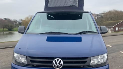 Vince – 4 berth Volkswagen campervan from 2011
