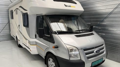 Takkie de Camper – 5p Ford semi-integrated uit 2014