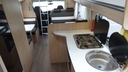 Sunlight  – 6 berth Fiat alcove from 2017