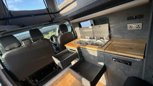 Poppy the pop top – 2 berth + 2 Kids Ford camper van 2018