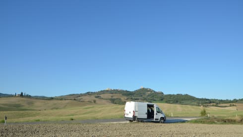 Vannis  – Compact yet spacious camper van