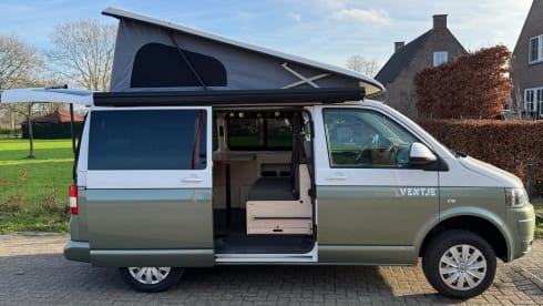 Ventje_CamperBuddy 2 – Ventje_Camper-Luxe VW T5 automatic - 5 seat belt places 