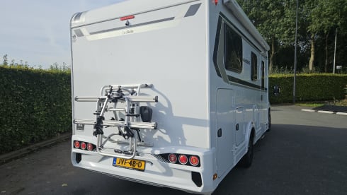 JVF48D – Weinsberg CaraSuite 700 ME Automaat Zeer luxe, KM VRIJ !