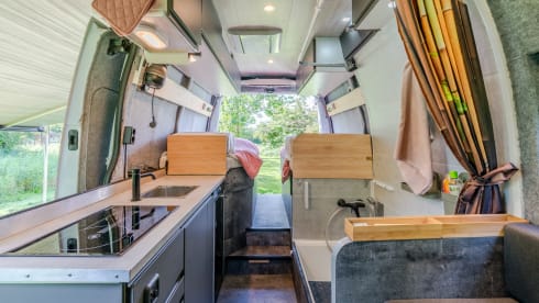 ORBIS – 2p Renault bus from 2018 Travel case built for convenience. none like this