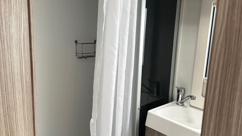 Maxi – 4 berth Benimar T482 automatic