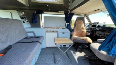 Cruiser – 2p Ford bus from 1999