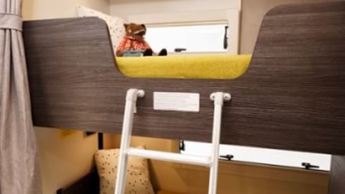 Miel – Fully equipped 4p Benimar Mileo 224 semi-integrated from 2020 - also SKI!!