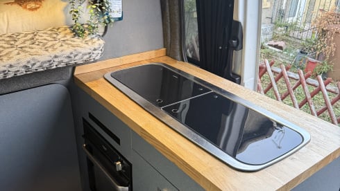 Benji the benz  – 3 berth Mercedes-Benz campervan from 2012