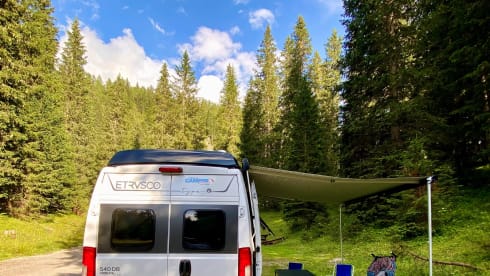 Etrusco – ETRUSCO 540DB 140CV - COMPACT VAN 4 BERTH WITH FOLDING ROOF
