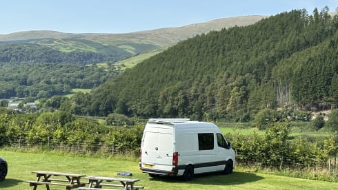 Camper for outdoor enthusiasts - Mountain or Road Biking, Surf Wagon