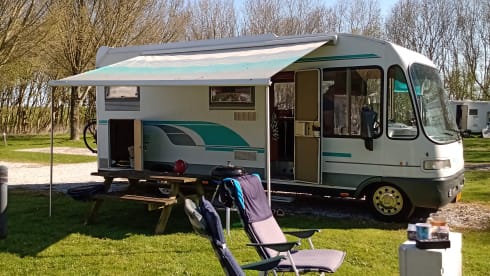 Flair liner – 4p Niesmann + Bischoff integrated uit 1994