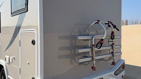 Heerlijke complete 2+2 Chausson Fiat Ducato automaat uit 2021