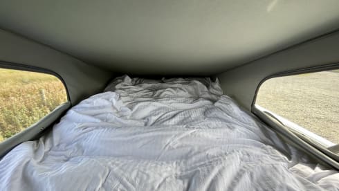 Sally – 4 berth Volkswagen Transporter campervan