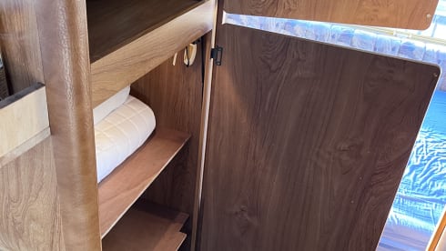 De bruine beer  – 5p Hymer integrated from 1992