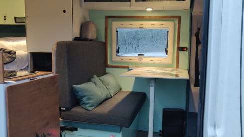 De Reizende Levensgenieter – Nice Fiat camper bus for 2-4 people