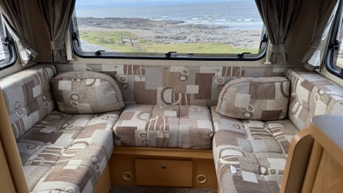Margo – 6 berth Peugeot integrated from 2010