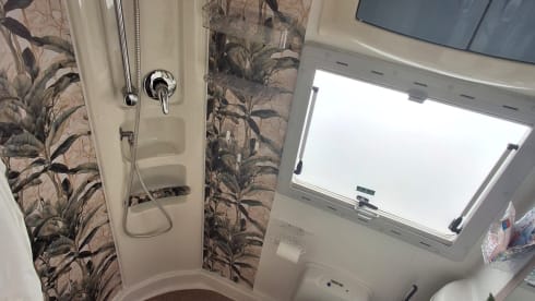 Camper mansardato Miller 7 posti