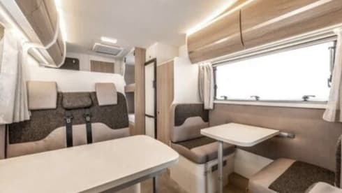 Rimor  – Very neat and beautiful 4-7 camper