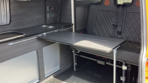 Nemo – 4 berth dog friendly campervan with Pop top