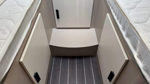 5p Peugeot alcove from 2024