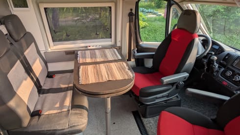 2p Adria Mobil bus from 2013
