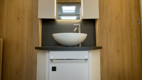 The Kub – The ultimate luxurious motorhome