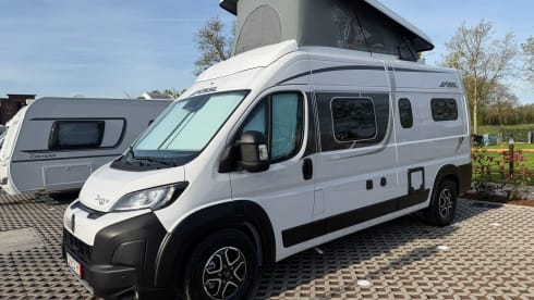 Van Voyage – Gloednieuwe Possl 2Win R met hefdak(2026) compacte luxe met grote badkamer