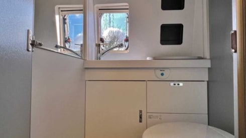 2p Weinsberg bus from 2023