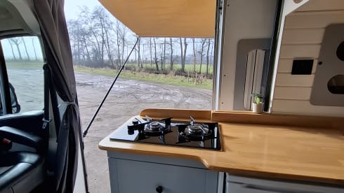 2-person Peugeot bus from 2012