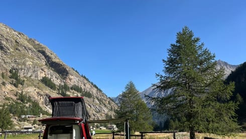 Jackie – Ford-Campingbus für 4 Personen ab 2025