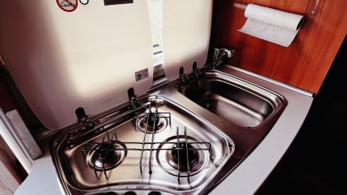 Experience our fully equipped Hymer Integrated. (Extra discount, see below)