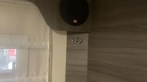 Calimero  – 4 pers Carat luxury camper with fixed bed