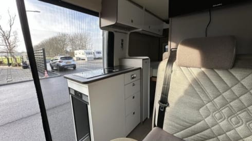 Compacte 4p Bürstner buscamper 2021