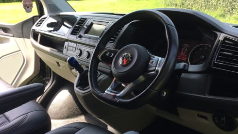 Black Beauty – Black beauty, our Vw T6 top of the range transporter 