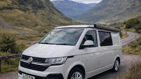 Ernie – 4 berth Volkswagen Campervan - Ernie