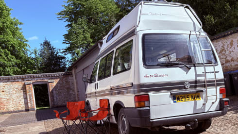 Vanny – Volkswagen Trident 1994 berth Campervan  1994.          
