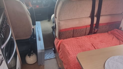 Ron – Ron - 6 Berth Motorhome