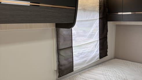 170 PK automaat – very nice, extra spacious, all seasons, 4p semi-integrated 2022, automatic