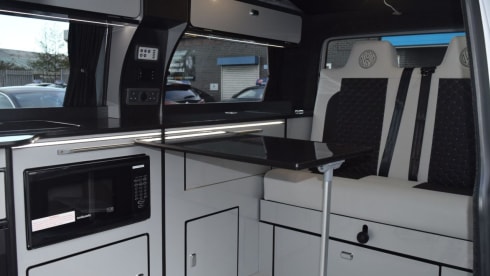 4 berth Volkswagen bus from 2018