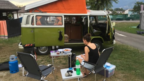 Retro VW T2B Camper droombus - technically top!