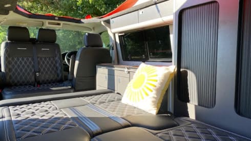 Trevor – VW Campervan 